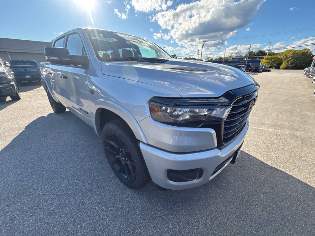 New 2027 RAM 1500 Laramie w/ Night Edition AWD/4WD image 7