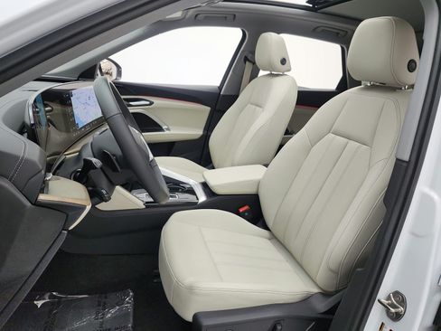 Used 2025 Audi Q5 Premium w/ Convenience Package AWD/4WD image 15