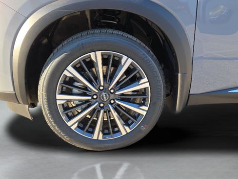 New 2026 Nissan Pathfinder Platinum image 26