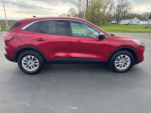 Used 2022 Ford Escape SE w/ Cold Weather Package AWD/4WD image 9