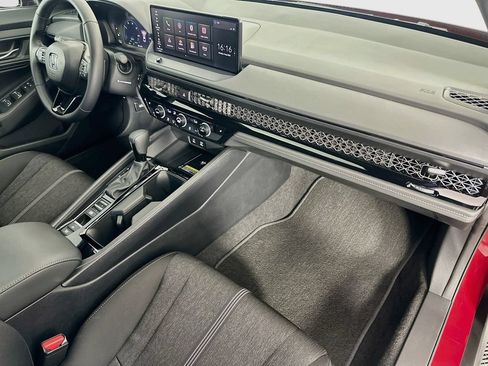 Certified 2025 Honda Accord Sport image 29