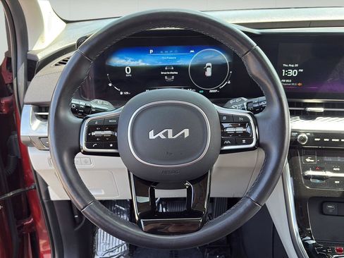 Used 2024 Kia Carnival SX Prestige FWD image 14