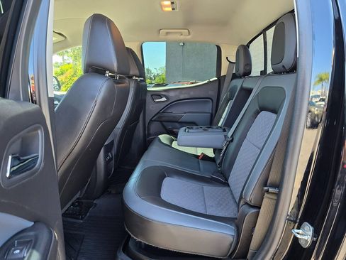 Used 2016 Chevrolet Colorado Z71 w/ Z71 Midnight Edition image 18