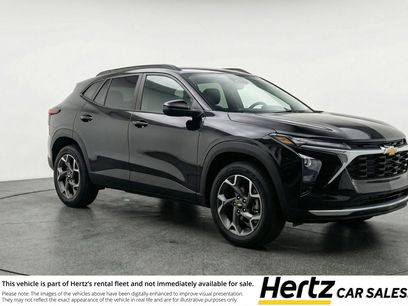 Used 2025 Chevrolet Trax LT