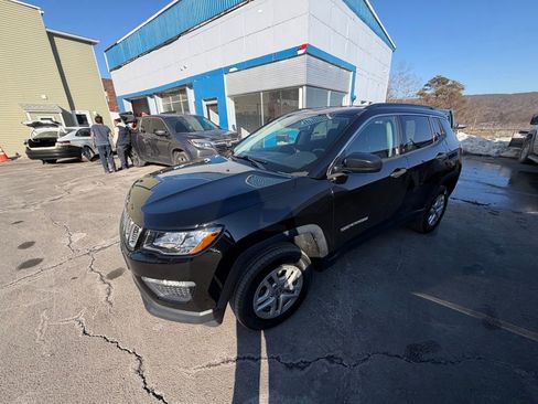 Used 2020 Jeep Compass Sport w/ Cold Weather Group image 2