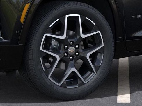 New 2026 Chevrolet Traverse High Country w/ LPO, Floor Liner Package image 9