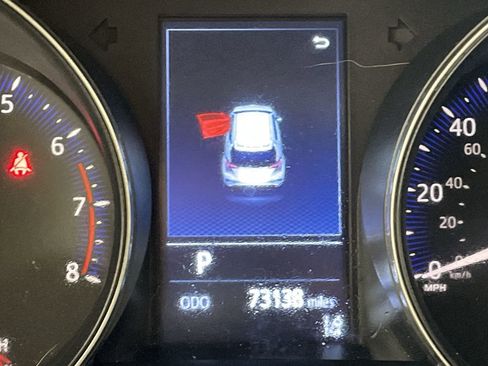 Used 2021 Toyota C-HR XLE FWD image 15