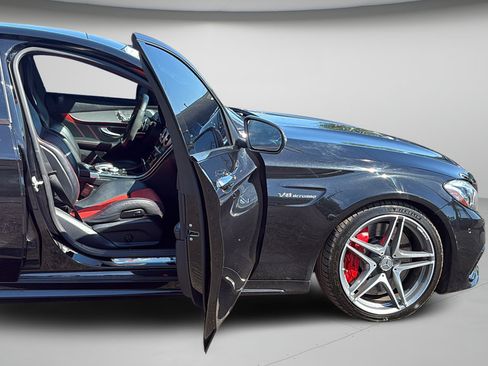 Used 2015 Mercedes-Benz C 63 AMG S image 24