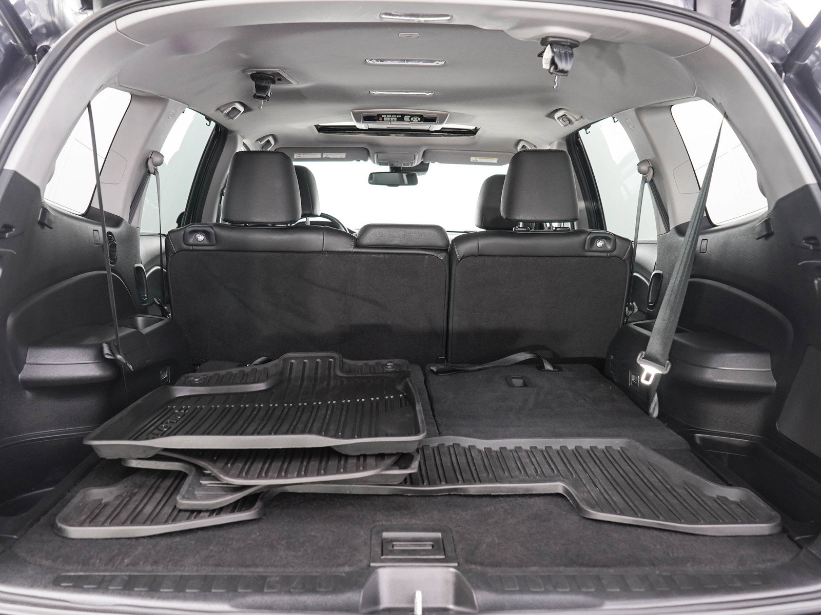 Used 2017 Honda Pilot Touring image 9
