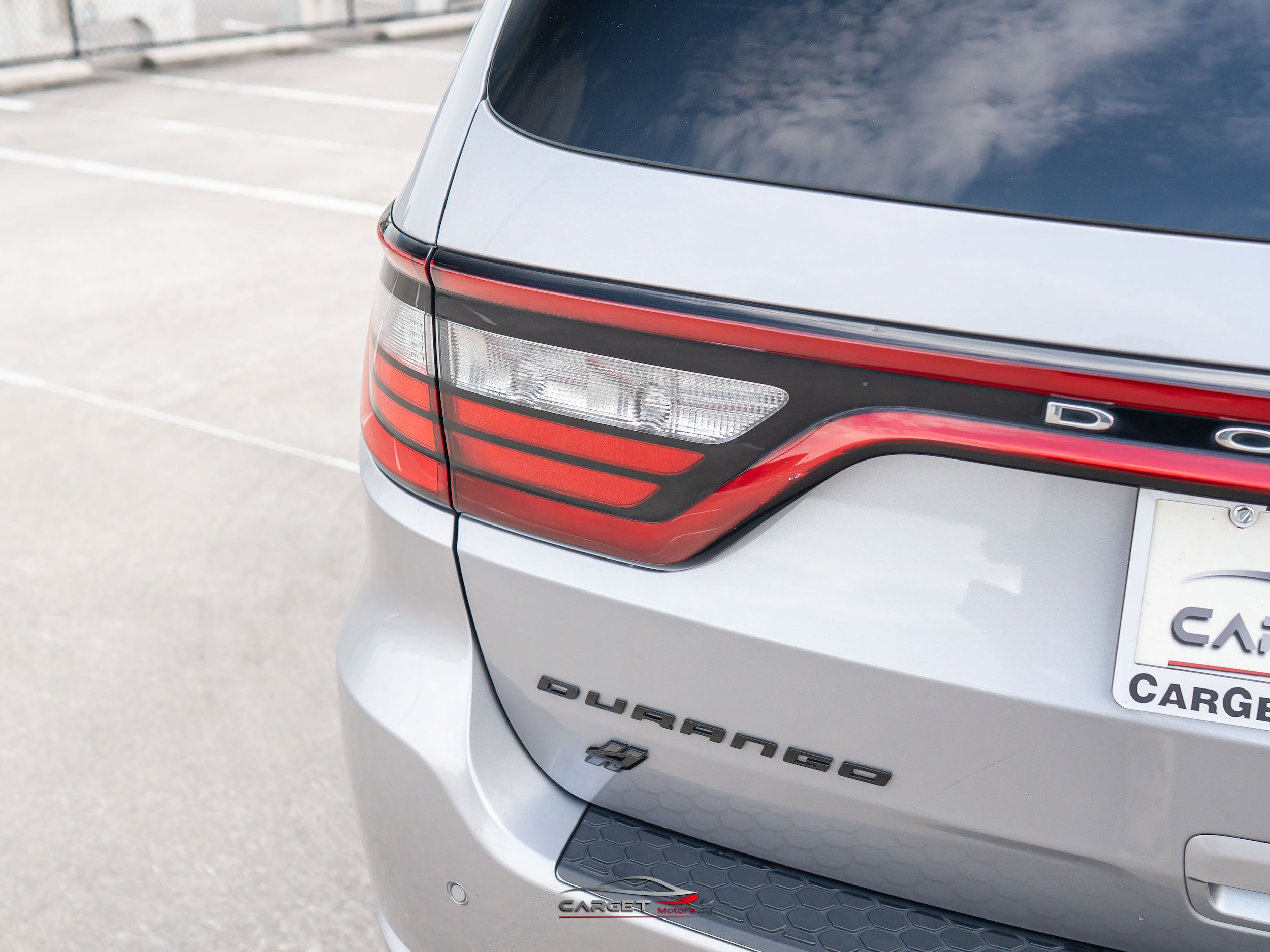 Used 2018 Dodge Durango R/T w/ Technology Group AWD/4WD image 45
