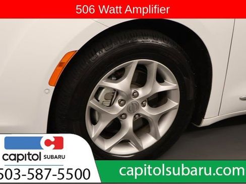 Used 2020 Chrysler Pacifica Touring-L w/ Tire & Wheel Group image 9