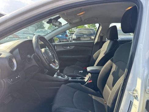 Used 2021 Kia Forte LXS FWD image 9