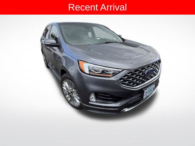 Used 2022 Ford Edge Titanium w/ Equipment Group 301A AWD/4WD image 2