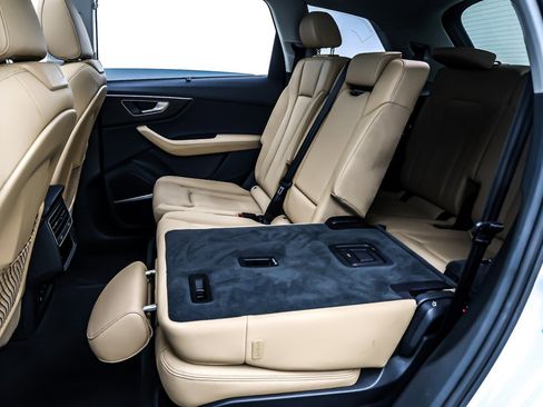 Used 2025 Audi Q7 3.0T Premium Plus w/ Premium Plus Package image 9