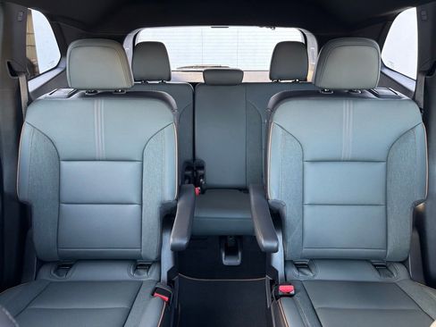 New 2026 GMC Acadia AT4 AWD/4WD image 22