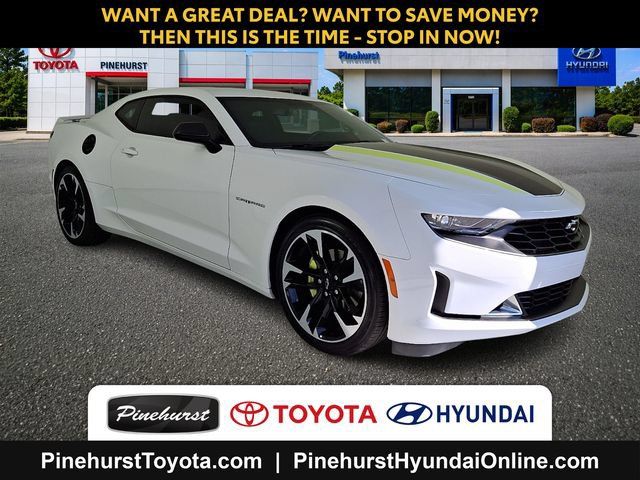 Used 2023 Chevrolet Camaro LT RWD image 1