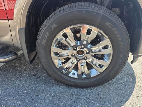 Used 2018 Nissan Titan Platinum Reserve w/ Platinum Utility Package AWD/4WD image 14