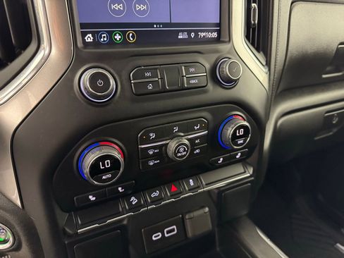 Used 2022 Chevrolet Silverado 1500 LT Trail Boss w/ Bed Protection Package image 18