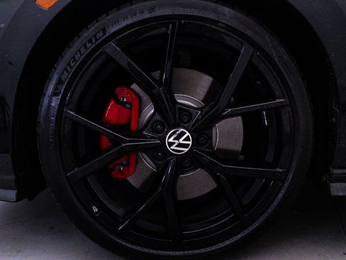 Used 2024 Volkswagen GTI SE FWD image 6