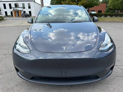 Used 2023 Tesla Model Y AWD image 11