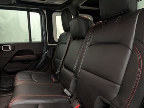 Used 2024 Jeep Wrangler Unlimited Rubicon image 20