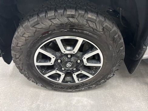 Used 2020 Toyota Tundra Limited w/ Limited Premium Package image 29