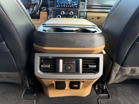 Used 2023 Ford F250 Lariat w/ FX4 Off-Road Package AWD/4WD image 22