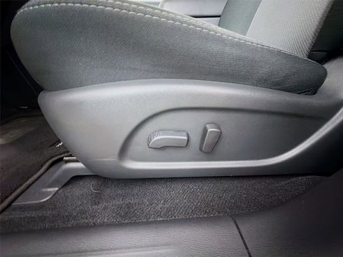 Used 2020 Nissan Pathfinder SV AWD/4WD image 37