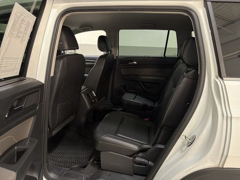 Used 2023 Volkswagen Atlas SE AWD/4WD image 8