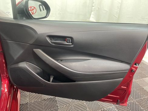 Used 2023 Toyota Corolla LE image 12