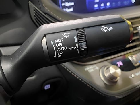 Used 2019 Lexus LS 500 F Sport w/ Accessory Package (Z1) AWD/4WD image 22
