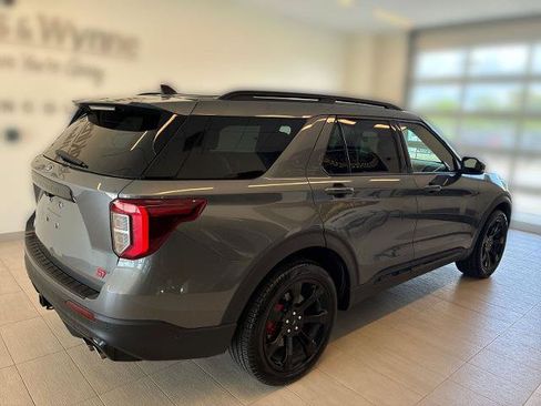 Certified 2022 Ford Explorer ST w/ Equipment Group 401A AWD/4WD image 2