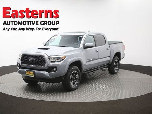 Used 2018 Toyota Tacoma TRD Sport AWD/4WD image 58