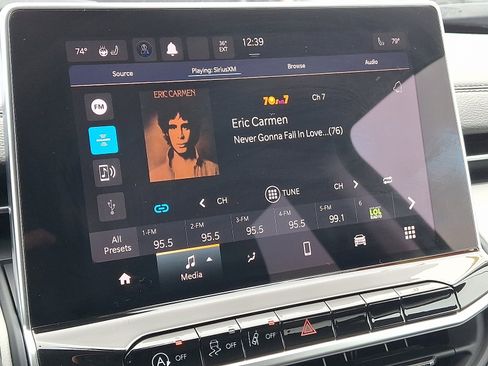 Certified 2022 Jeep Compass Limited image 18