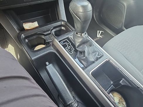 Used 2016 Toyota Tacoma SR5 w/ Towing Package image 16