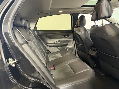 Used 2024 Nissan Ariya EVOLVE+ image 32