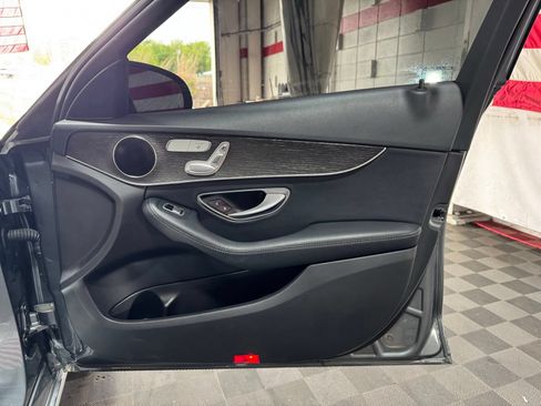 Used 2019 Mercedes-Benz C 300 4MATIC Sedan w/ Premium Package image 13