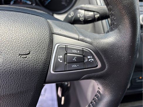 Used 2015 Ford Focus SE w/ Equipment Group 201A FWD image 22