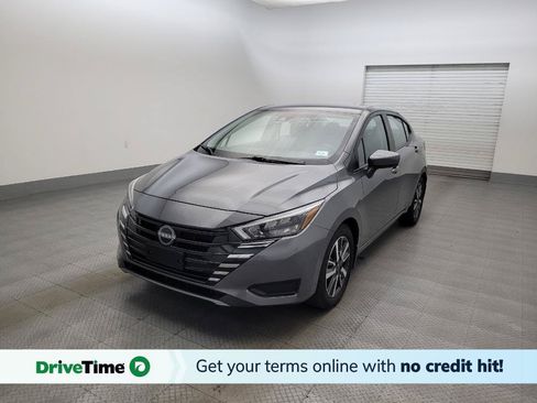 Used 2025 Nissan Versa SV w/ Trunk Package FWD image 1