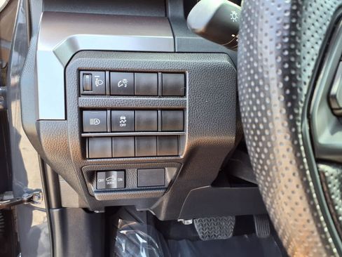 Used 2024 Toyota Tacoma SR5 AWD/4WD image 16