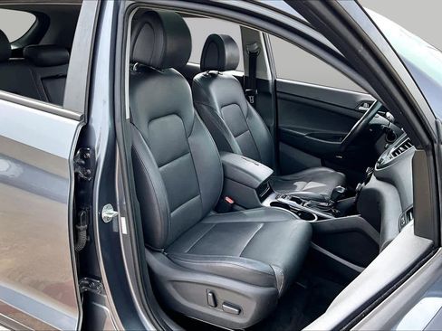 Used 2017 Hyundai Tucson Limited w/ Limited Ultimate Package 03 FWD image 9