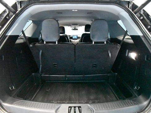 Used 2021 Ford Explorer XLT w/ Equipment Group 202A AWD/4WD image 32