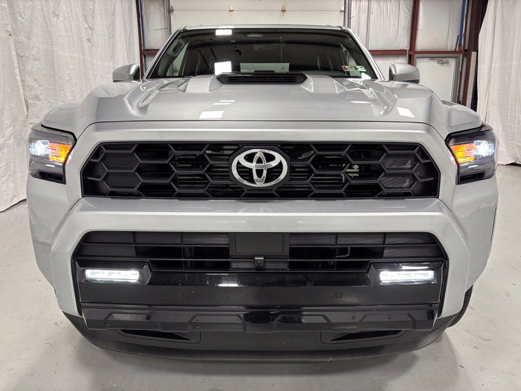Used 2026 Toyota 4Runner TRD Sport AWD/4WD image 2
