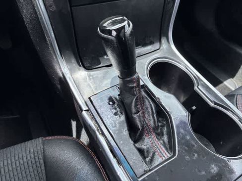 Used 2017 Toyota Camry SE FWD image 32