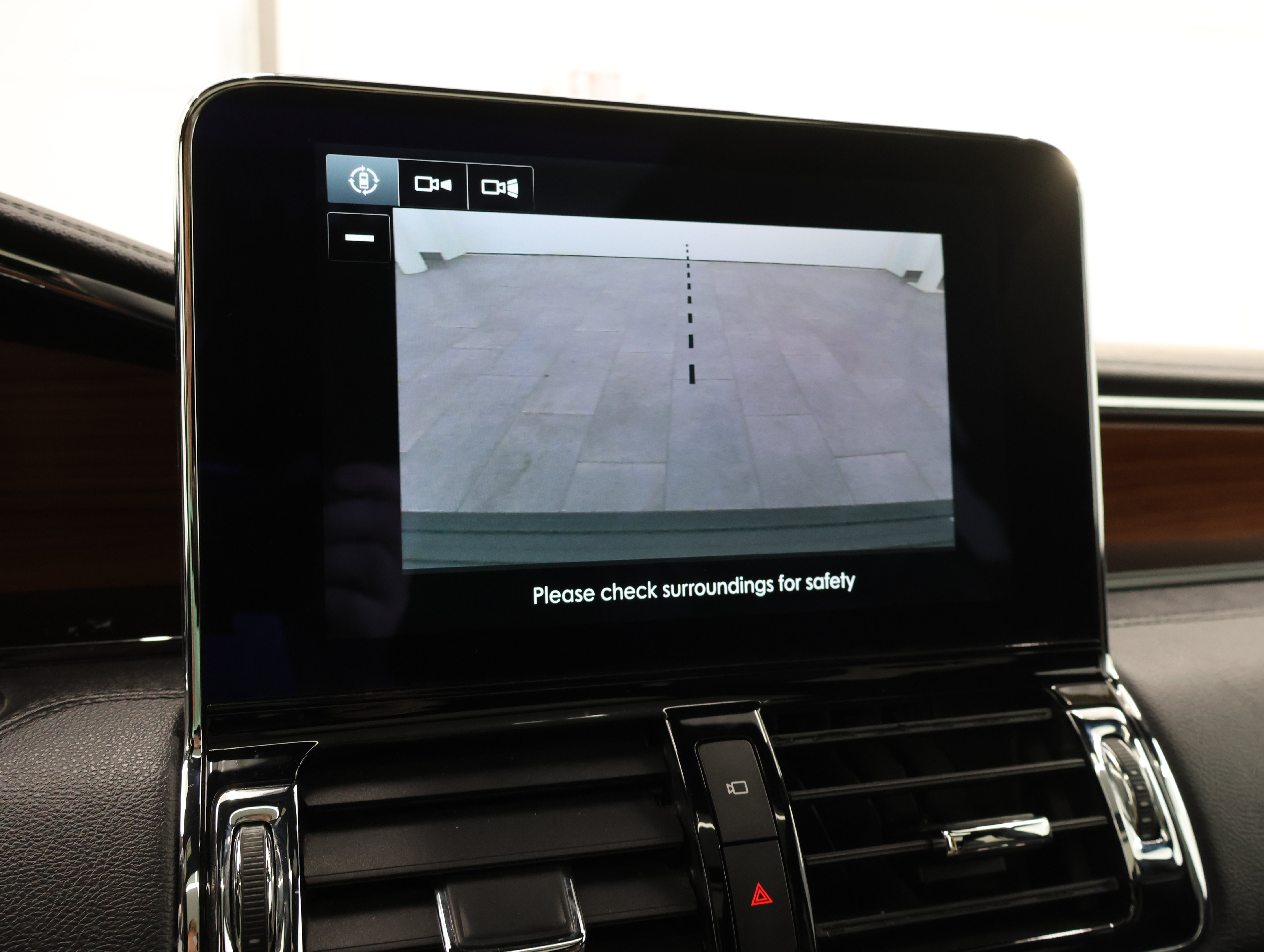 Used 2019 Lincoln Navigator Reserve w/ Cargo Package AWD/4WD image 19