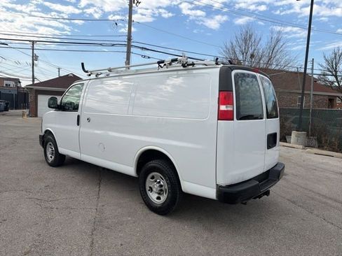 Used 2015 Chevrolet Express 2500 image 3