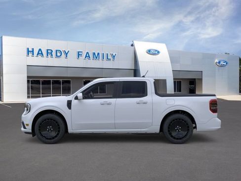 Used 2026 Ford Maverick Lobo AWD/4WD image 3