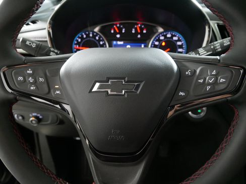 Used 2023 Chevrolet Equinox RS w/ LPO, Floor Liner Package image 25