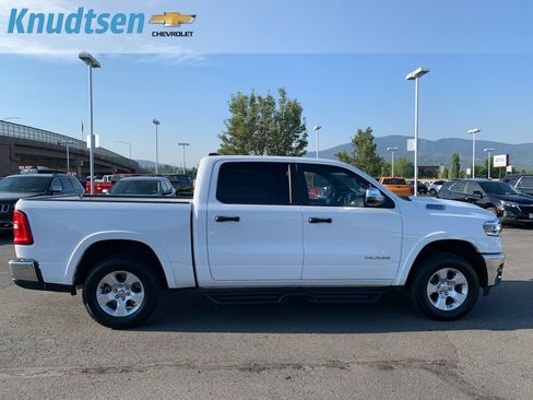 Used 2025 RAM 1500 Big Horn AWD/4WD image 7