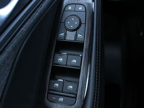 Used 2023 Nissan Rogue SV AWD/4WD image 24